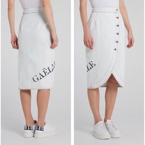 Gaelle Paris Acid Wash Button Up Logo Print Round Hem Denim Wrap Skirt size 27